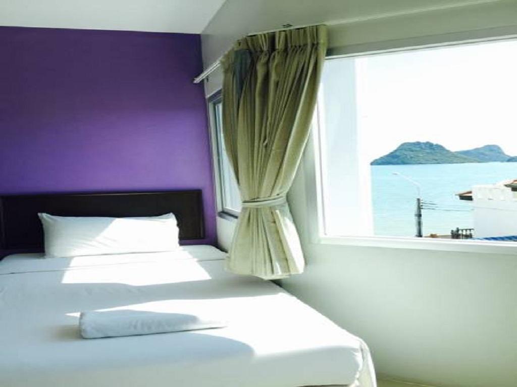 Prachuap Beach Hotel Prachuap Khiri Khan Exterior photo